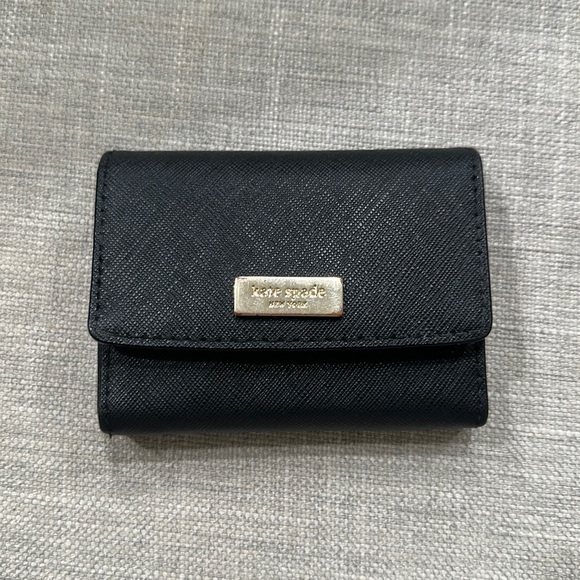Kate spade ♠️ card case - Picture 1 of 4